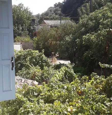 Eftychia'S House In The Beautiful Village Vryses. Vrisai Exterior photo